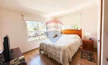 En Venta Casa Remodelada, Av. Bilbao, Providencia