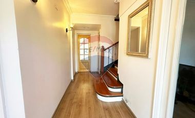 En Venta Casa Remodelada, Av. Bilbao, Providencia