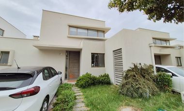 PARA VIVIR EN BUIN, ARRIENDO DISPONIBLE!!