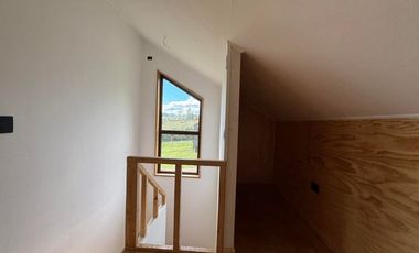 ARRIENDO CASA NUEVA PLAYA TEY - CASTRO