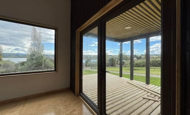 ARRIENDO CASA NUEVA PLAYA TEY - CASTRO