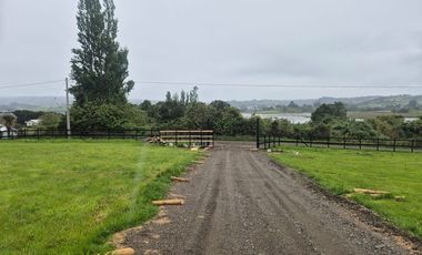 ARRIENDO CASA NUEVA PLAYA TEY - CASTRO