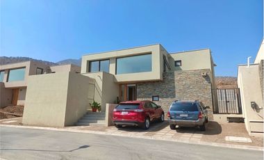 Oportunidad! hermosa casa mediterránea, Chamisero