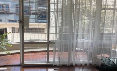 VENTA DE EDIFICIO ANZURES CON DEPARTAMENTOS PARA  REMODELAR