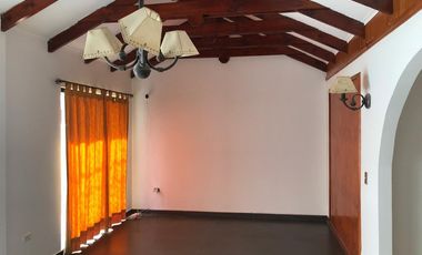 Propiedad  Servicios Profesionales/Instituciones