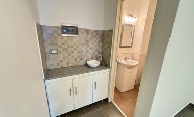 Oficina en Banfield Este