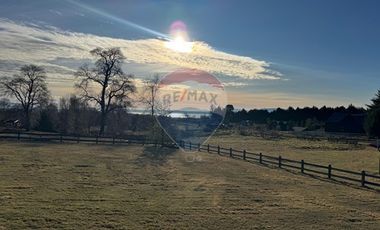 CASA EN PARCELA VISTA VOLCÁN Y LAGO VILLARRICA