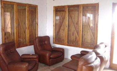 Casa en venta - 2 Dormitorios 2 Baños - Cochera - 300Mts2 - Mar de Cobo