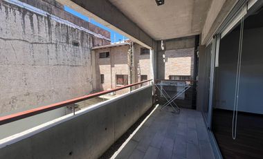 Departamento con cochera y terraza propia a la venta en San Fernando