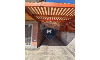 Tu Hogar Ideal en La Granja: Espaciosa y Acogedora