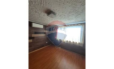 Tu Hogar Ideal en La Granja: Espaciosa y Acogedora