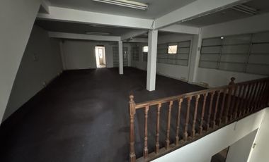 Galpón en Alquiler - 890m2 Cubiertos - Parque Patricios - Mixtura 3