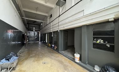 Galpón en Alquiler - 890m2 Cubiertos - Parque Patricios - Mixtura 3