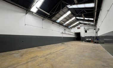 Galpón en Alquiler - 890m2 Cubiertos - Parque Patricios - Mixtura 3