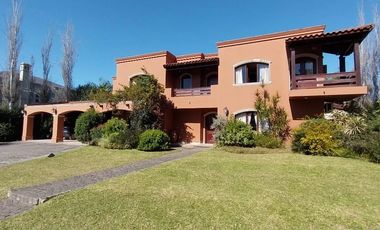 Casa en venta en Country Marcos Paz, Yerba Buena,