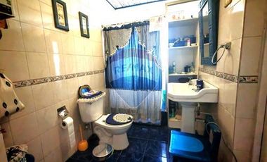 Casa con suelo ZU-6 La Cisterna