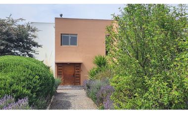 OPORTUNIDAD Arriendo Hermosa Casa Hijuelas