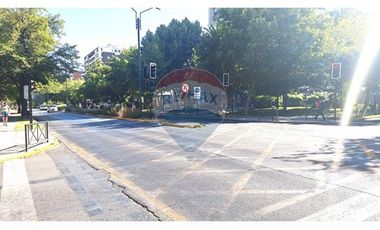 Estupendo estacionamiento en Los Leones