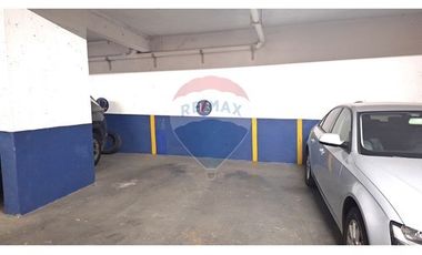 Estupendo estacionamiento en Los Leones