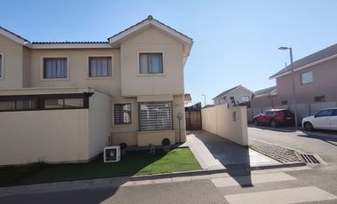 Casa en Condominio en  Venta en Padre Hurtado
