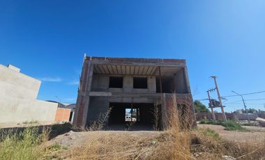 Casa en  a terminar en Barrio Costa Jardín 2