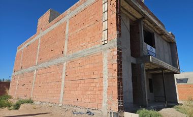 Casa en  a terminar en Barrio Costa Jardín 2