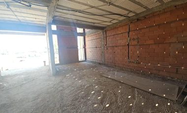 Casa en  a terminar en Barrio Costa Jardín 2