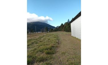 Parcela y Galpón,  Cerca de Lago Riñihue