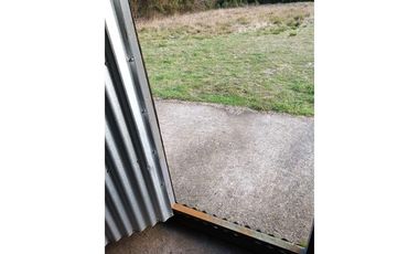 Parcela y Galpón,  Cerca de Lago Riñihue