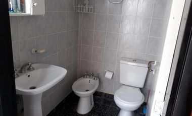 Casa en venta - 2 Dormitorios 1 Baño - 118Mts2 - Mar de Ajó