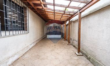 Amplia y luminosa casa en Brown Sur (656 m2)