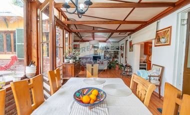 Amplia y luminosa casa en Brown Sur (656 m2)