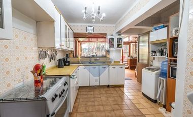 Amplia y luminosa casa en Brown Sur (656 m2)