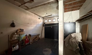 Casa Cinco Ambientes en Venta en Wilde