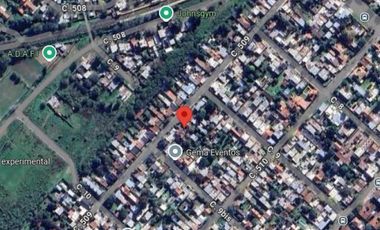 Casa a refaccionar en venta - 2 Dormitorios 1 Baño - Cochera - 353Mts2 - Manuel B Gonnet