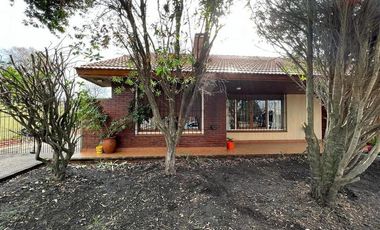 Chalet 5 ambientes con parque sobre lote de 462m2 en Eduardo Peralta Ramos y 12 de octubre