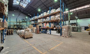 Depósito - Galpón 2600 m2.  en La Boca - ALQUILER
