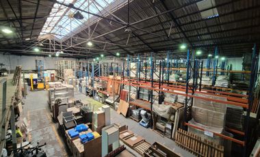 Depósito - Galpón 2600 m2.  en La Boca - ALQUILER