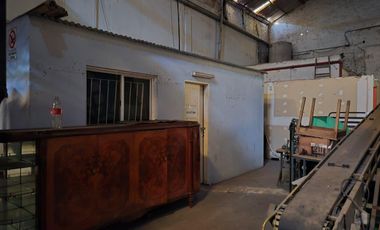 Depósito - Galpón 2600 m2.  en La Boca - ALQUILER