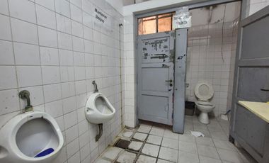 Depósito - Galpón 2600 m2.  en La Boca - ALQUILER