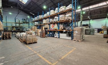 Depósito - Galpón 2600 m2.  en La Boca - ALQUILER