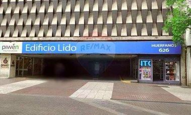 ¡Estacionamiento en el centro de Santiago!