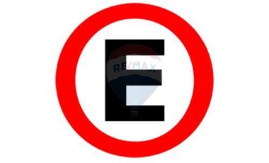 ¡Estacionamiento en el centro de Santiago!