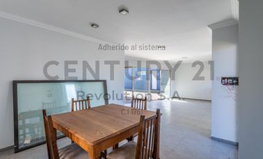 EN VENTA Casa 2 Dormitorios - Las Casuarinas - Ibarlucea