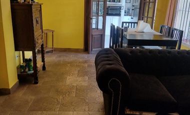 CHALET EN MUY BUEN ESTADO