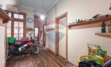 Propiedad con 2 casas independientes