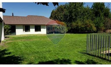 Encantadora casa de estilo chileno en Chicureo