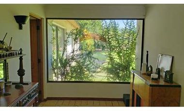 Encantadora casa de estilo chileno en Chicureo