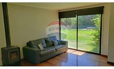 Encantadora casa de estilo chileno en Chicureo