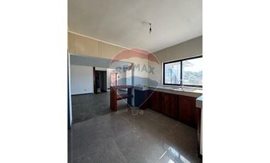 Casa Moderna en Country Santa Eliana, Biobío